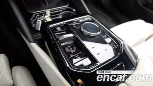 BMW 5-Series 520i M Sport 2024 года из Южной Кореи