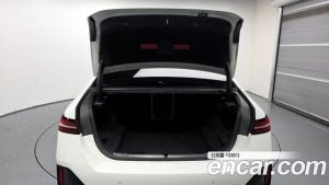 BMW 5-Series 520i M Sport 2024 года из Южной Кореи