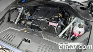 Genesis GV70 2.5T Бензин 2WD 2025 года из Южной Кореи