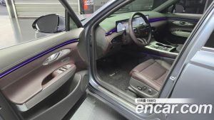 Genesis GV70 2.5T Бензин 2WD 2025 года из Южной Кореи
