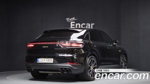 Porsche Cayenne 3.0 Coupe 2023 года из Южной Кореи