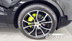 Porsche Cayenne 3.0 Coupe 2023 года из Южной Кореи