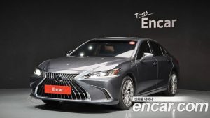 Lexus ES Luxury Plus 2023 года из Южной Кореи