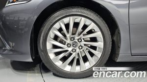 Lexus ES Luxury Plus 2023 года из Южной Кореи