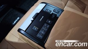 Lexus ES Luxury Plus 2023 года из Южной Кореи