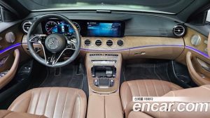 Mercedes-Benz E-Class E300e 4MATIC Exclusive 2023 года из Южной Кореи