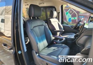 Hyundai Staria 4WD Lounge 9-Seater 2024 года из Южной Кореи