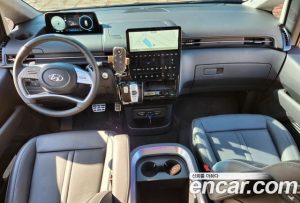 Hyundai Staria 4WD Lounge 9-Seater 2024 года из Южной Кореи