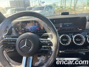 Mercedes-Benz CLA-Class CLA250 4MATIC 2025 года из Южной Кореи