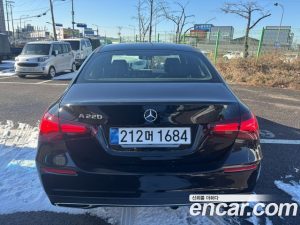 Mercedes-Benz A-Class A220 SEDAN 2025 года из Южной Кореи