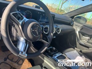 Mercedes-Benz A-Class A220 SEDAN 2025 года из Южной Кореи