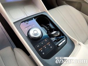 Kia K8 Noblesse 2025 года из Южной Кореи