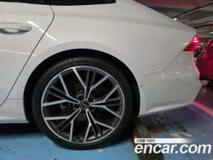 Audi A7 55 TFSI 4WD Premium 2025 года из Южной Кореи