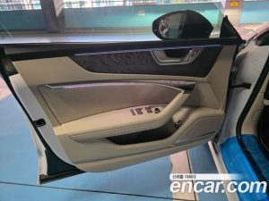 Audi A7 55 TFSI 4WD Premium 2025 года из Южной Кореи