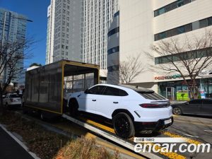Lamborghini Urus 4.0 V8 SE 2026 года из Южной Кореи