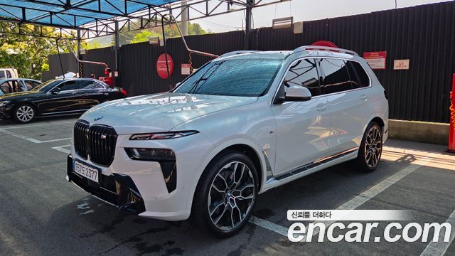 BMW X7 xDrive 40i M Sport 7-Seater 2025 года из Кореи