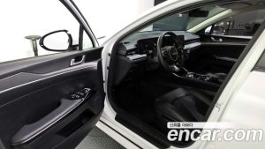 Kia K5 2.0 2024 года из Южной Кореи