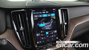Volvo XC60 B5 Inscription 2022 года из Южной Кореи