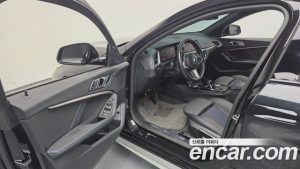 BMW 1-Series 120i M Sport 2023 года из Южной Кореи