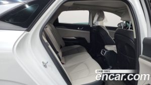 Kia K5 Signature 2024 года из Южной Кореи