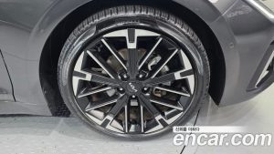 Kia K5 1.6 Turbo 2024 года из Южной Кореи