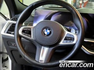 BMW X6 xDrive40i M Sport 2024 года из Южной Кореи