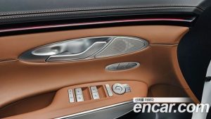 Genesis GV70 2.5T Бензин 2WD 2025 года из Южной Кореи