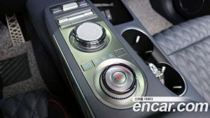 Genesis GV70 2.5T Бензин 2WD 2024 года из Южной Кореи