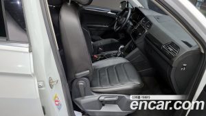 Volkswagen Tiguan 2.0 TDI Premium 2023 года из Южной Кореи