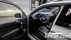 Volkswagen Tiguan 2.0 TDI Premium 2023 года из Южной Кореи