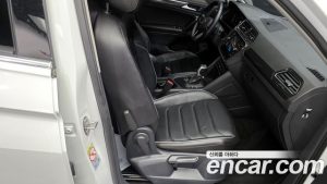 Volkswagen Tiguan 2.0 TDI Premium 2023 года из Южной Кореи