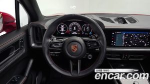 Porsche Cayenne 4.0 GTS 2025 года из Южной Кореи