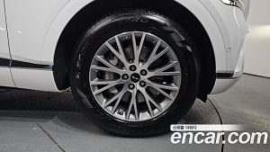 Genesis GV80 2.5T Бензин 2WD 2025 года из Южной Кореи