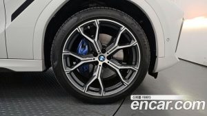 BMW X6 xDrive40i M Sport 2023 года из Южной Кореи