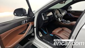 BMW X6 xDrive40i M Sport 2023 года из Южной Кореи