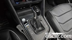 Volkswagen Tiguan 2.0 TSI Prestige 2023 года из Южной Кореи