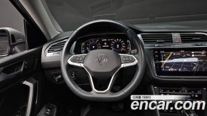 Volkswagen Tiguan 2.0 TSI Prestige 2023 года из Южной Кореи