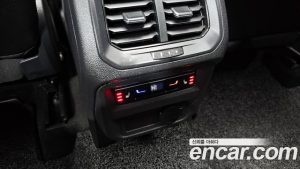Volkswagen Tiguan 2.0 TSI Prestige 2023 года из Южной Кореи