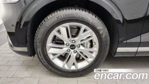 Genesis GV70 2.5T Бензин 2WD 2025 года из Южной Кореи