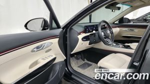 Genesis GV70 2.5T Бензин 2WD 2025 года из Южной Кореи