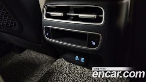 Genesis GV70 2.5T Бензин 2WD 2025 года из Южной Кореи