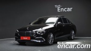 Mercedes-Benz E-Class E450 4MATIC Exclusive 2023 года из Южной Кореи
