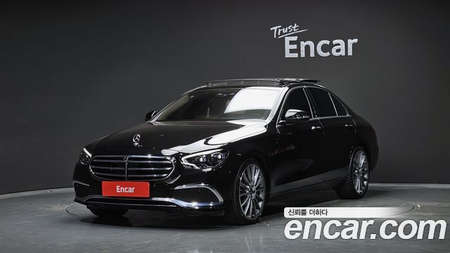 Mercedes-Benz E-Class E450 4MATIC Exclusive 2023 года из Кореи