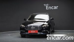 Mercedes-Benz E-Class E450 4MATIC Exclusive 2023 года из Южной Кореи