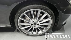 Mercedes-Benz E-Class E450 4MATIC Exclusive 2023 года из Южной Кореи