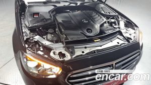 Mercedes-Benz E-Class E450 4MATIC Exclusive 2023 года из Южной Кореи