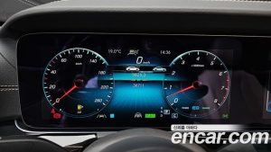 Mercedes-Benz E-Class E450 4MATIC Exclusive 2023 года из Южной Кореи