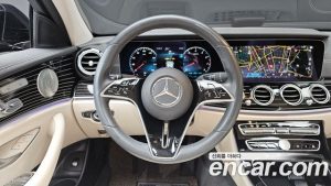 Mercedes-Benz E-Class E450 4MATIC Exclusive 2023 года из Южной Кореи