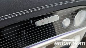 Mercedes-Benz E-Class E450 4MATIC Exclusive 2023 года из Южной Кореи