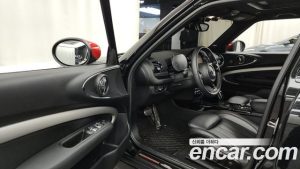 Mini Clubman JCW 2023 года из Южной Кореи